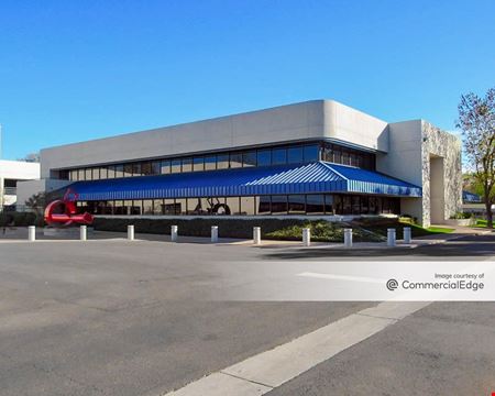 Office space for Rent at Highland Court in Phoenix