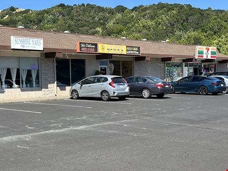 OAK MANOR  RETAIL CENTER