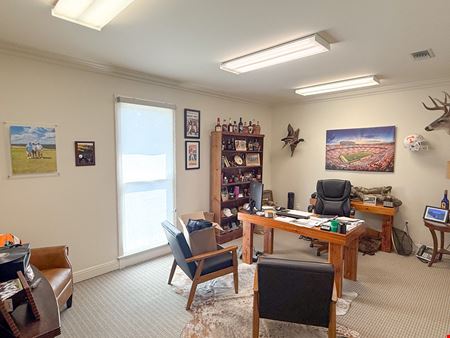 Turnkey Office with 16 Private Offices on Jefferson Hwy