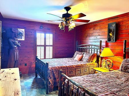 Whitetail Lake Lodge