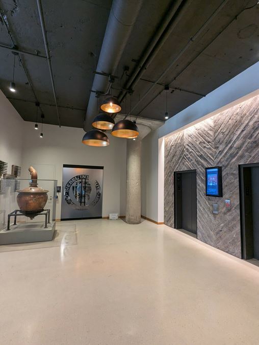 Former Tap Room & School |  West Loop – Sublease Opportunity