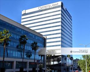 Sherman Oaks Galleria - Comerica Bank Building