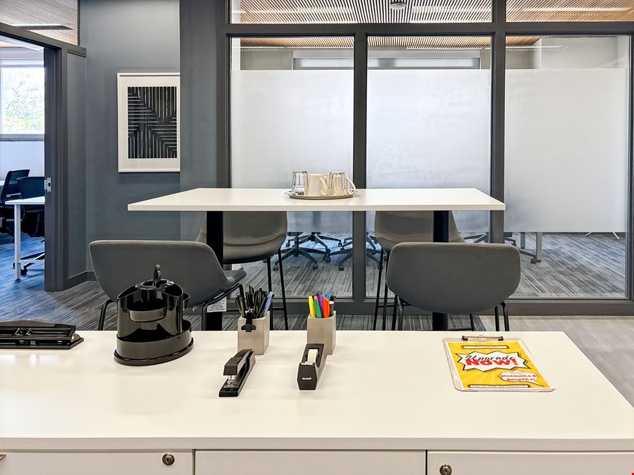 Regus - Des Moines - Grand Ave