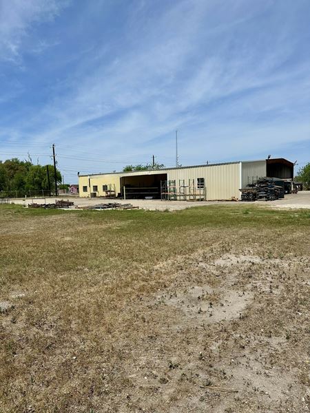 Industrial space for Sale at 5,475 SF Office/Shop on 1.75 Acres in Alice