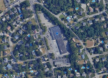 Retail space for Rent at 717-751 Hawkins Ave. in Ronkonkoma