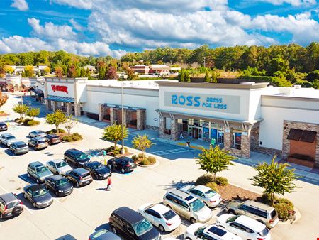 Retail space for Rent at Stonebridge Village in Flowery Branch
