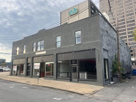 416 W 7th St