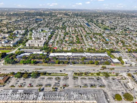 Lakes Shoppes