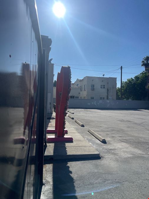 551-559 Holt Ave