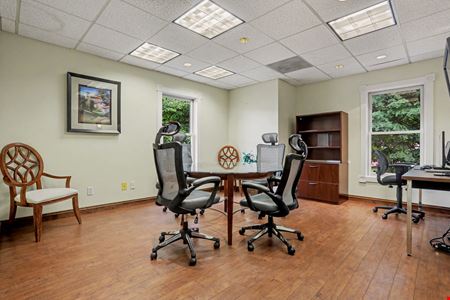 27 Mill Plain Rd #4