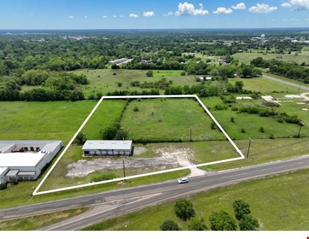 Retail space for Sale at 7818 Highway 6 in Navasota