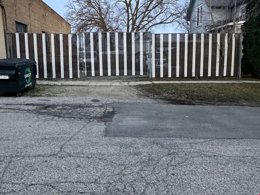 3331 W Elm St
