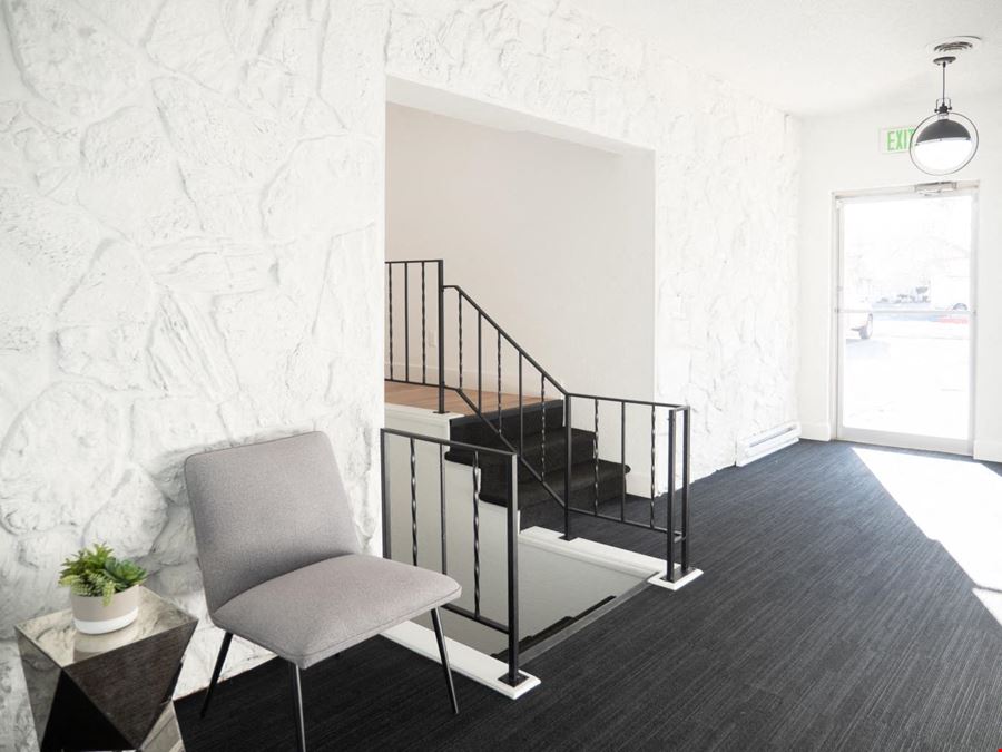 AW Management LLC - 1400 Laredo