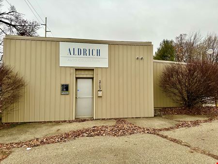 Office space for Rent at Office Warehouse For Lease in Lansing
