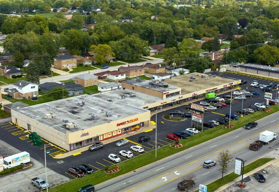 Pacesetter Plaza | Retail Space Available