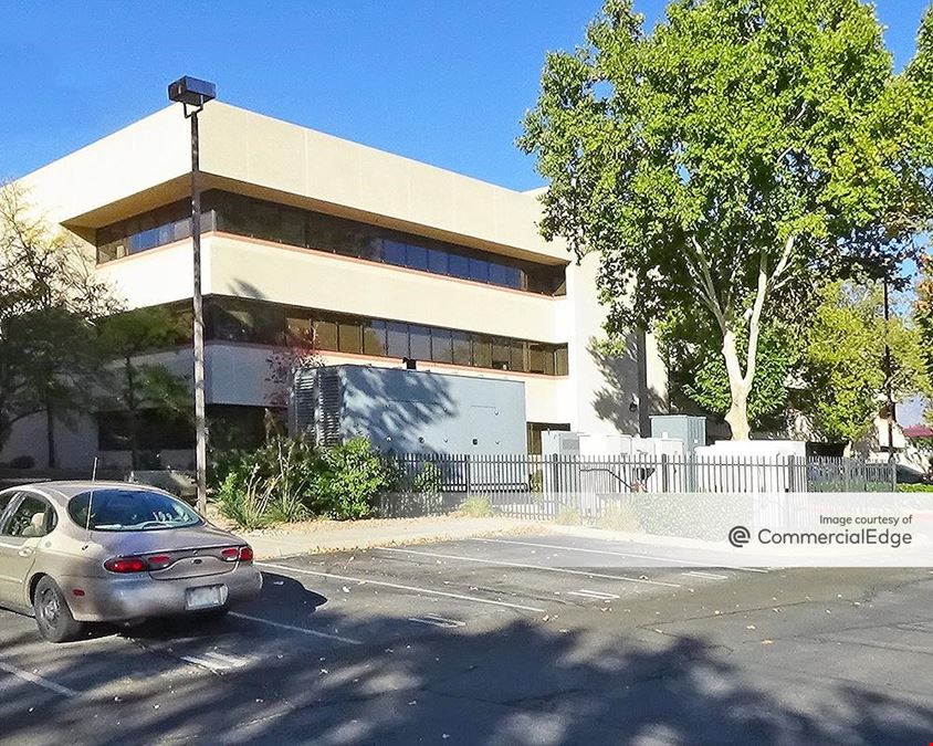 Clifford Office Plaza - 4200 Osuna Road NE