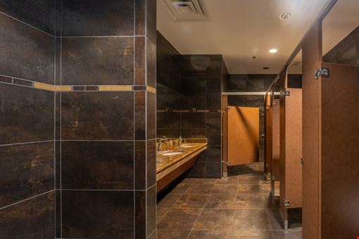 Lakefront Restaurant Space