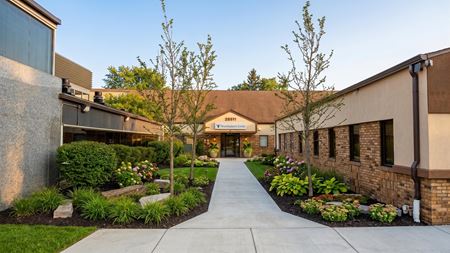 Office space for Rent at Orchard Lake Professional Plaza in Farmington Hills