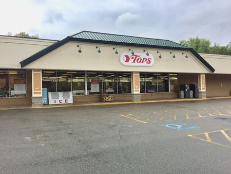 Retail space for Rent at Saranac Plaza in Saranac Lake