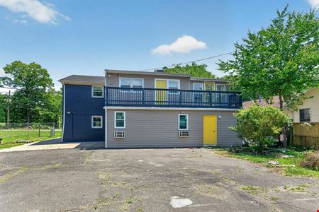 7205 Livingston Rd