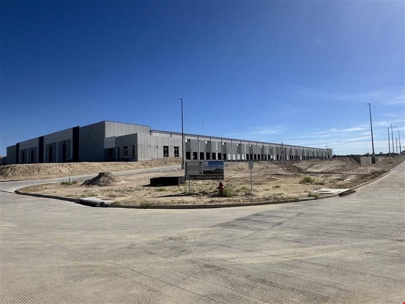 Emami Development Building 1 at Premier