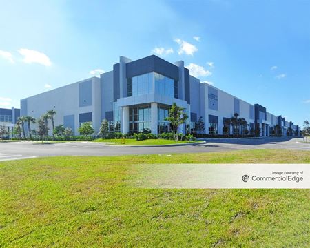 Industrial space for Rent at Gateway Commerce Park - Building 1 in Miami Gardens