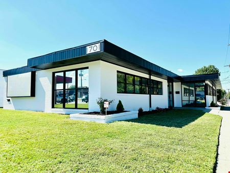 Retail space for Rent at 3,980 SF Retail/Office Building For Sale on Campbell & Sunshine in Springfield
