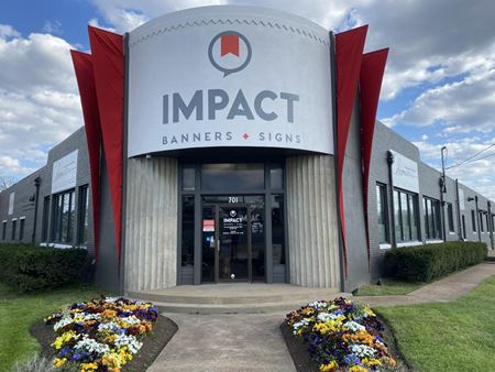 Commercial space at 701 Murfreesboro Road in Nashville