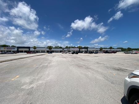 St Lucie Plaza