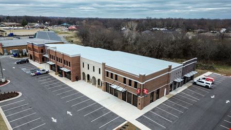 140 Southwinds Road Suites 131-135 - Farmington, AR