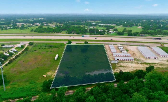 18577 S Interstate 35