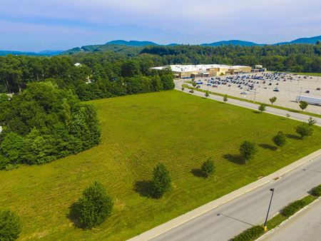 VacantLand space for Rent at Walmart Out Parcels-George's Outfield in Hinsdale