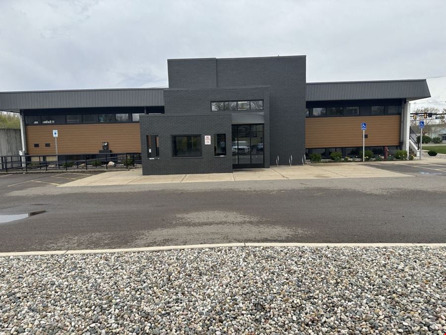 325 E Centre Ave