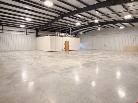 FOR LEASE: 5,850 SF Office/Warehouse