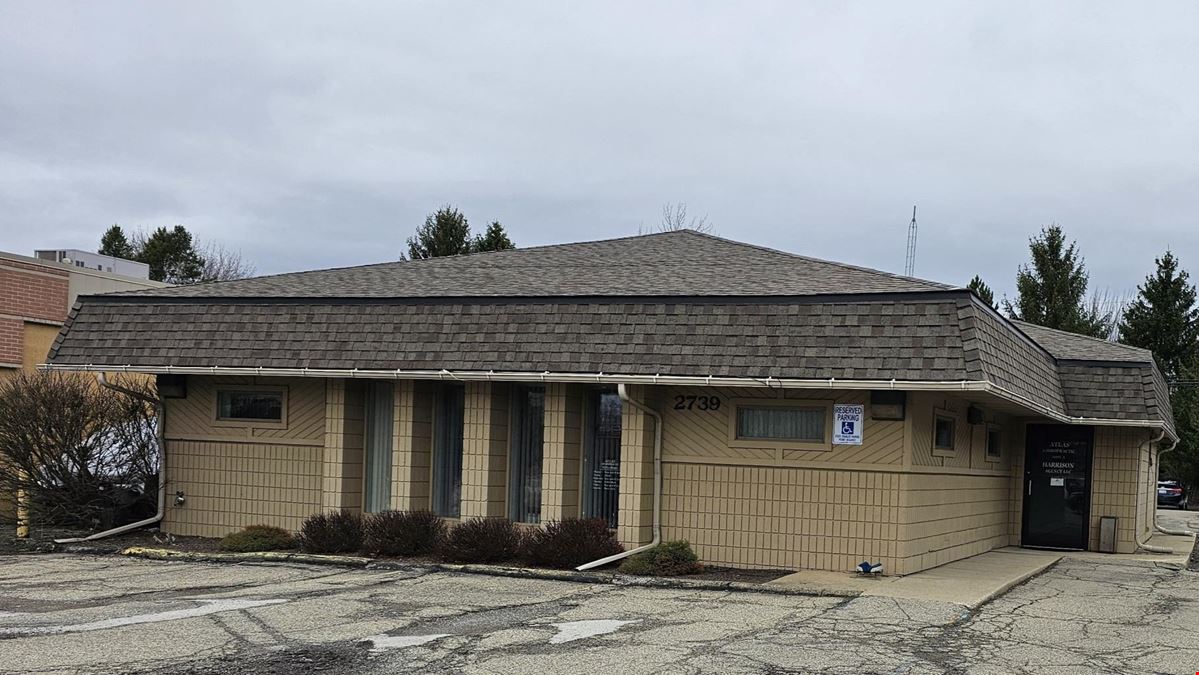 2739 E Grand River