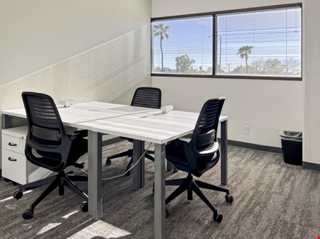 Regus - Tucson - E Broadway Blvd