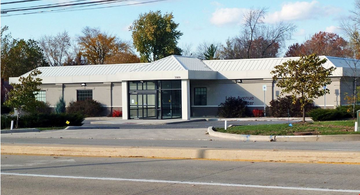 3909 Lake Ave.