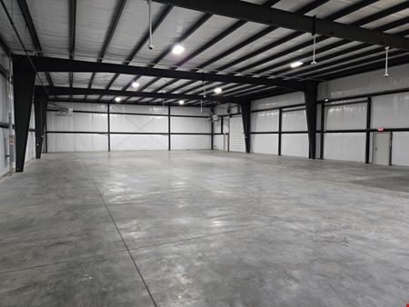 6024 Highview Dr - 8,400 Industrial Bldg