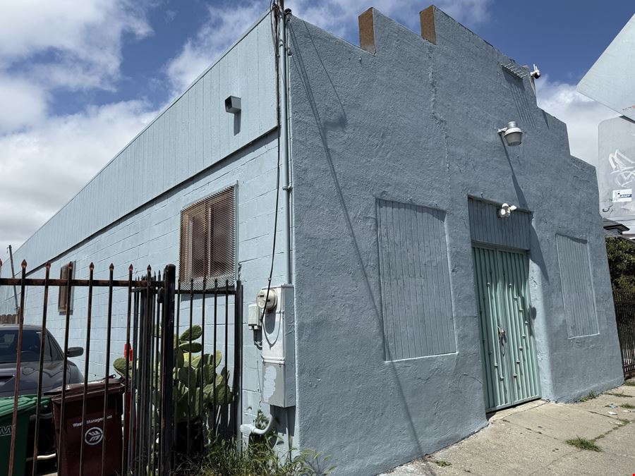 Gated Oakland Industrial Space