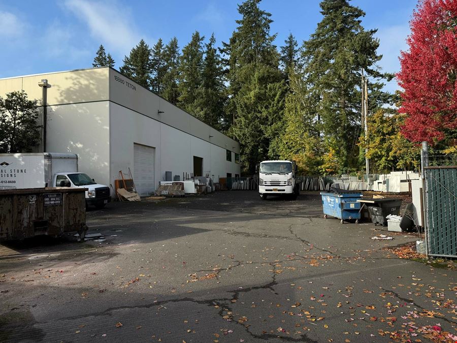 Columbia Stone - Industrial Building with Fenced Yard