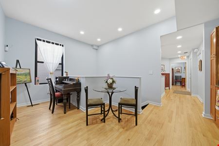 1733 W. Lawrence Ave | Unit CU2