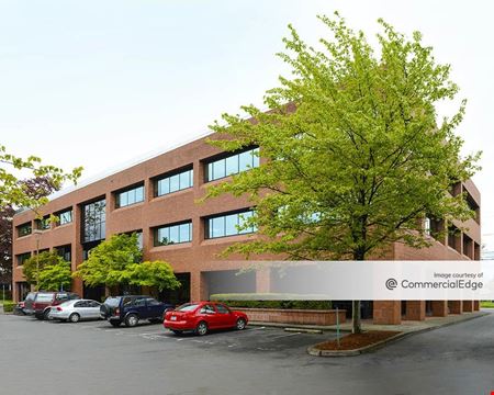 Office space for Rent at Multnomah Plaza in Portland