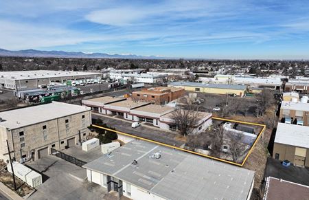 Commercial space at 2860 S Vallejo St in Englewood