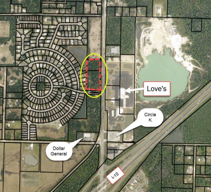 3915 Garcon Point Rd, Milton, FL 32583