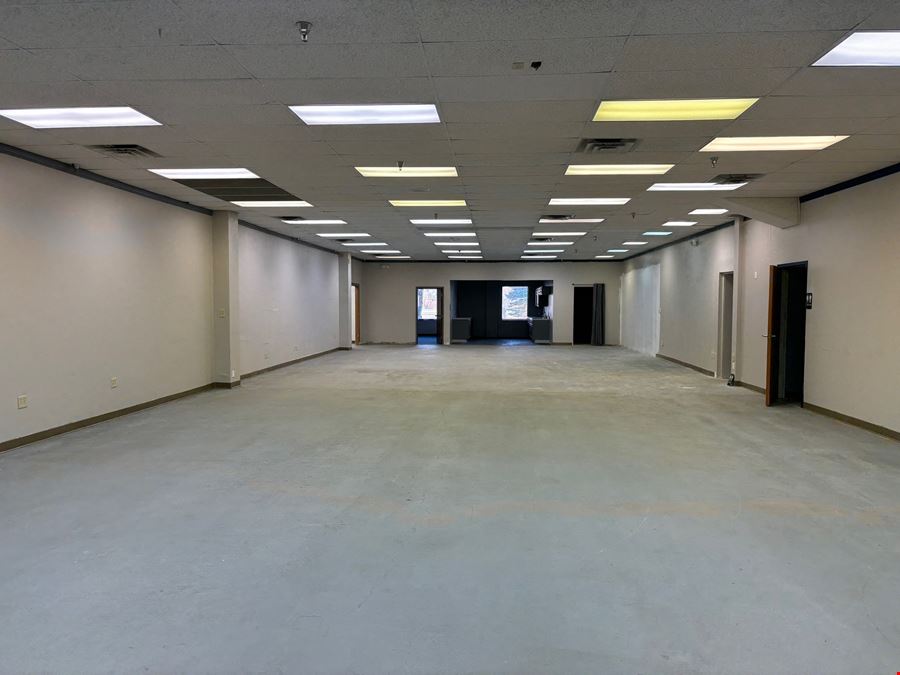 1566 Akron Peninsula Road, Suite 3