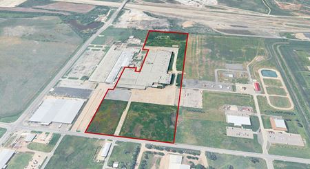 Industrial space for Sale at 3401 E 4th Ave in Hutchinson