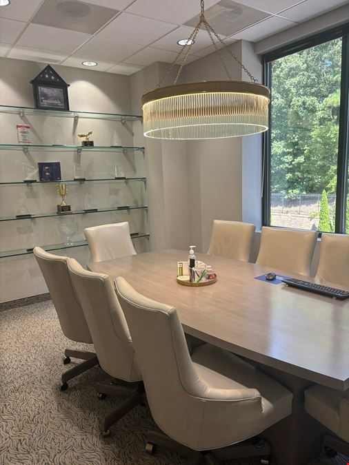 100 Connemara Dr