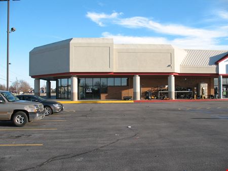 1100 - 1105 S. Main