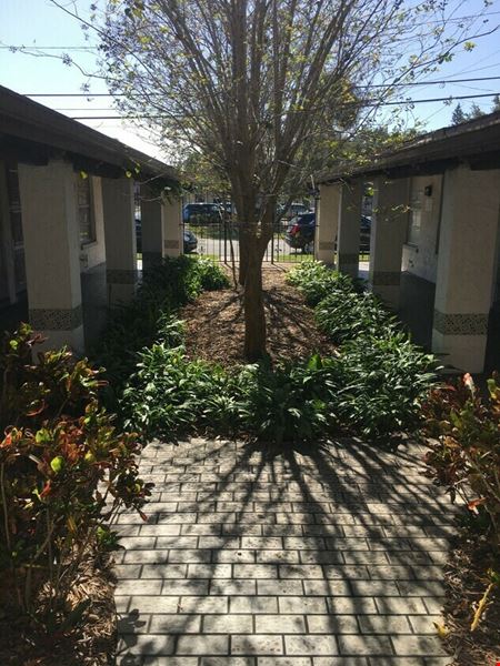 MEDICAL AND PROFESSIONAL OFFICE IN CLEARWATER