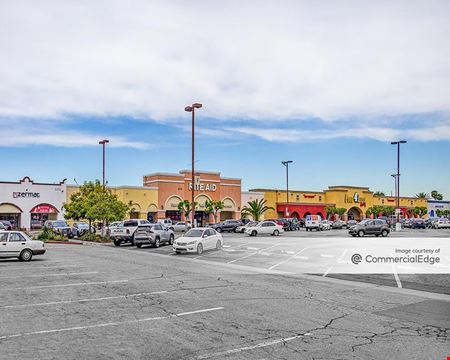 Retail space for Rent at Plaza Mexico in Lynwood